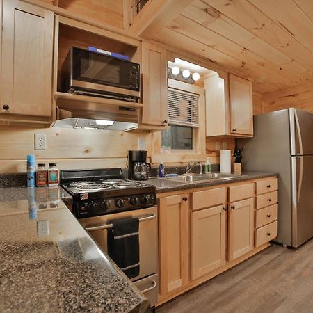 Ernie Cabin Wauhatchie Woodlands Tiny Cabin Chattanooga Buitenkant foto