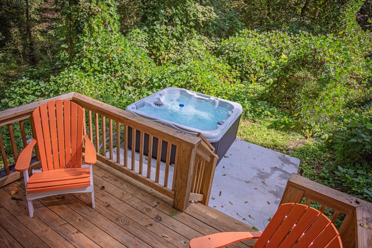 Ernie Cabin Wauhatchie Woodlands Tiny Cabin Chattanooga Buitenkant foto