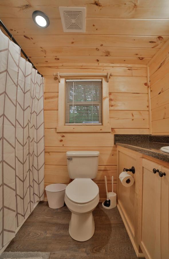 Ernie Cabin Wauhatchie Woodlands Tiny Cabin Chattanooga Buitenkant foto