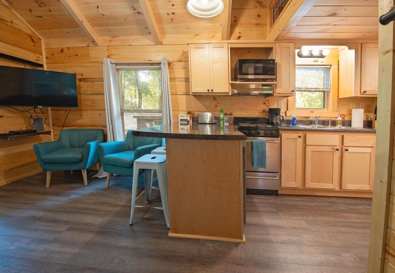 Ernie Cabin Wauhatchie Woodlands Tiny Cabin Chattanooga Buitenkant foto